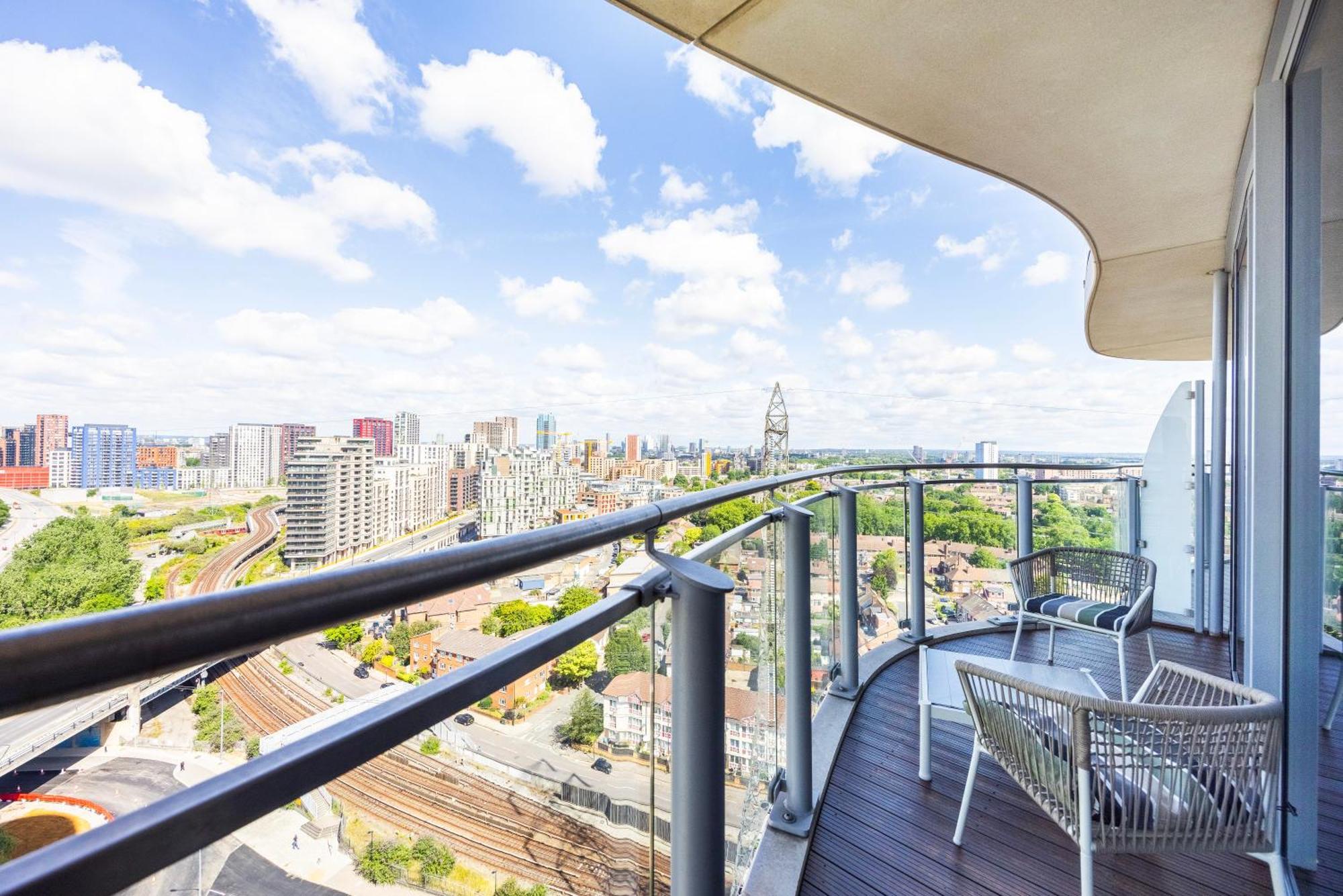 Austin David Apartments Excel London Ngoại thất bức ảnh
